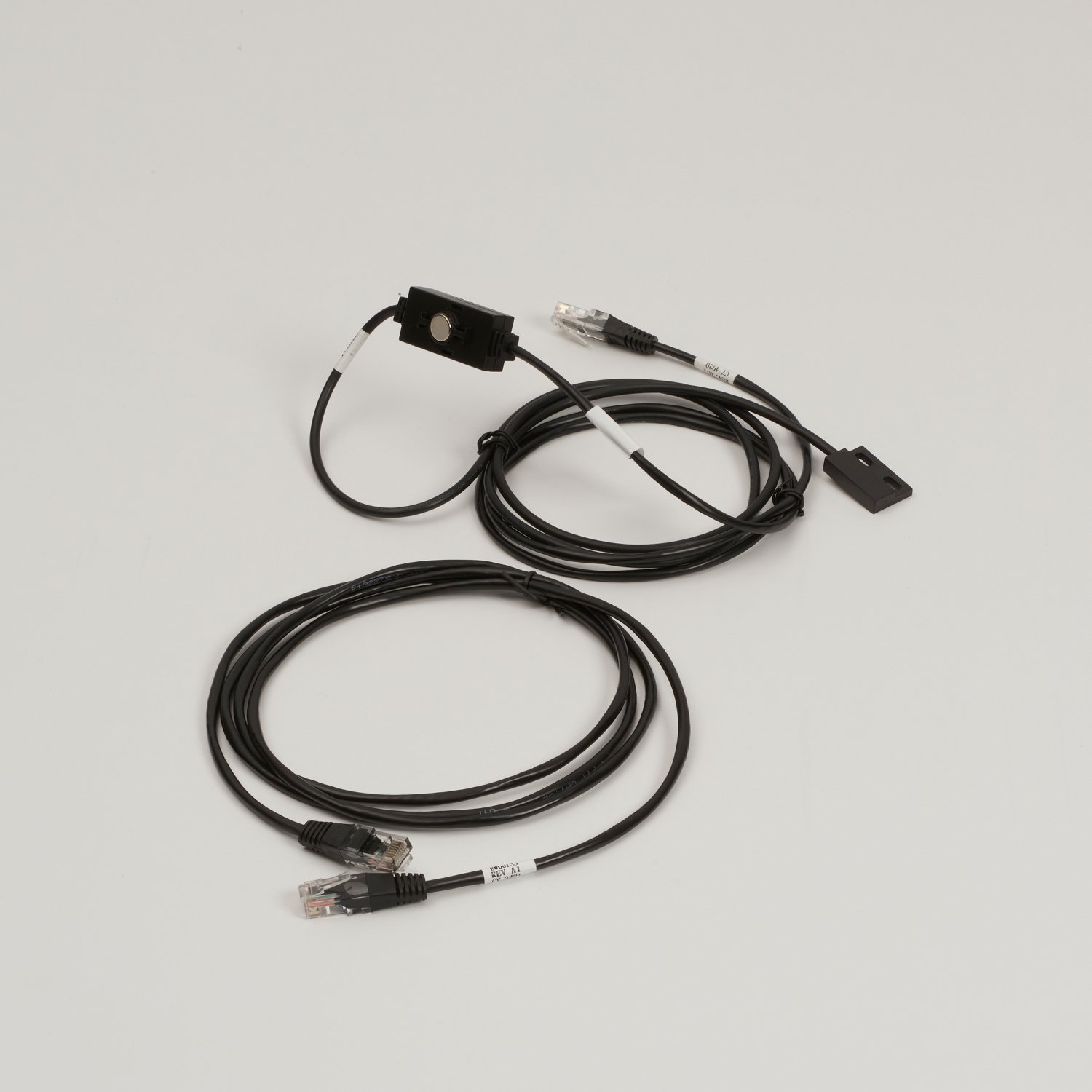 APC by Schneider Electric NetShelter Rack PDU Advanced Door Switch APDU1303