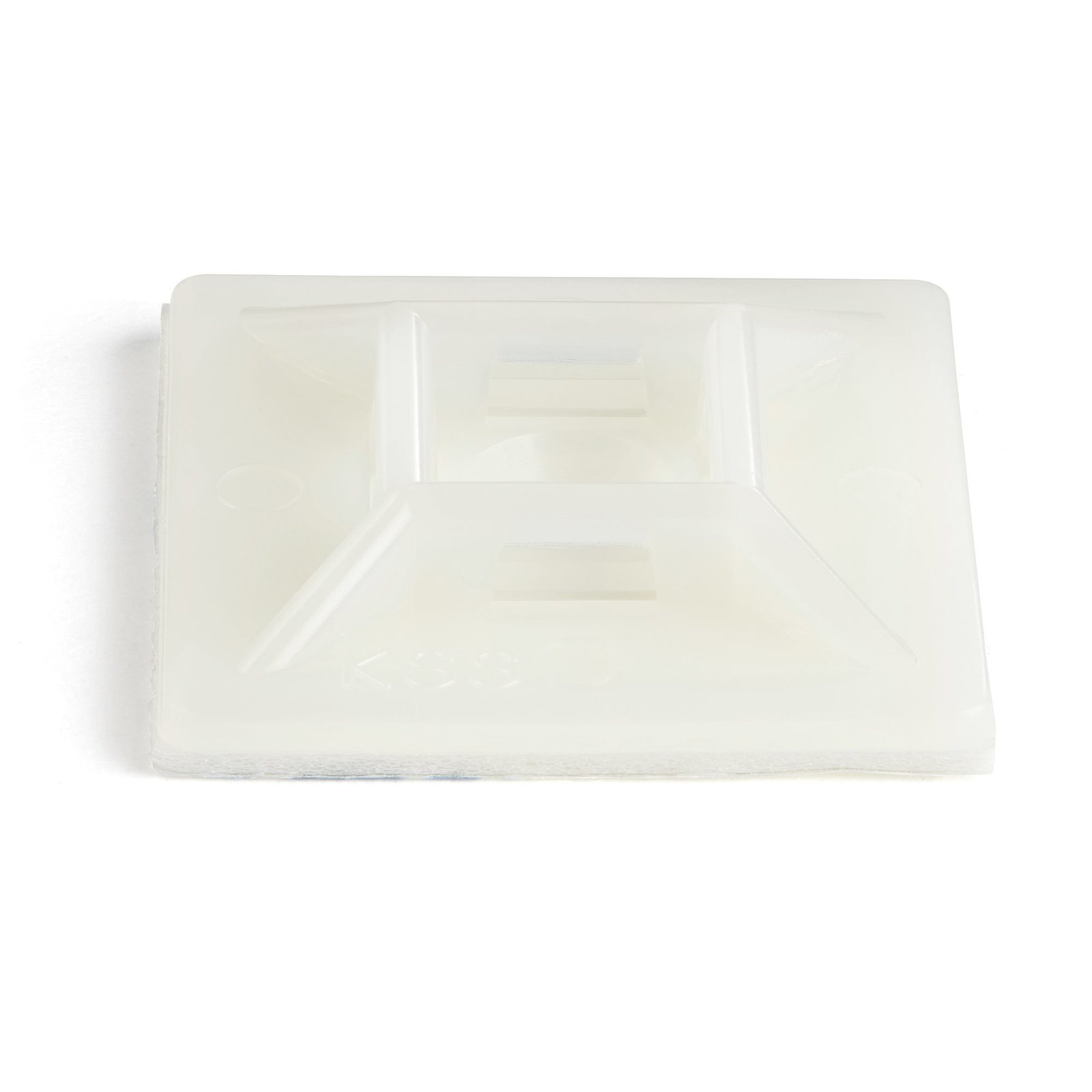 Startech Canada StarTech.com 100 Pack Cable Tie Mounts with Adhesive Tape for 0.21 in. (5.5 mm) CBMCTM3