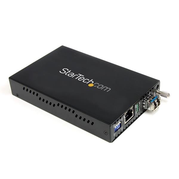 Startech Canada StarTech.com 1000 Mbps Gigabit Single Mode Fiber Media Converter LC 40 km - TAA ET1000S40LC2