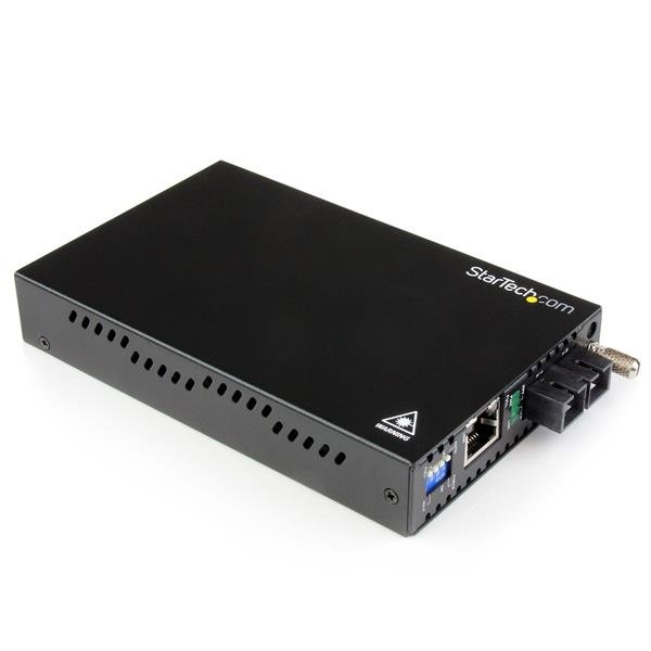 Startech Canada StarTech.com Gigabit Ethernet Single Mode Fiber Media Converter SC 40 km - 1000 ET91000SM402
